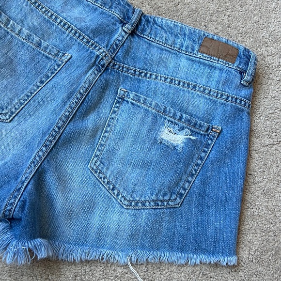 Garage Festival Jean Short - Picture 10 of 12